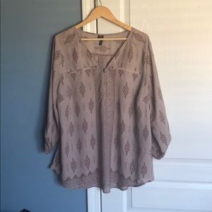 Maurice’s size 2 plus size sheer top